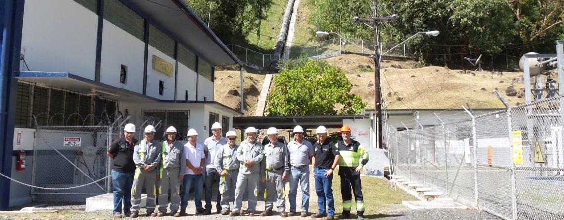 Curso “Instalaciones Eléctricas de Baja Tensión” HOLCIM